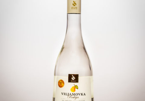 Rakija: Viljamovka, Šljivovica, Jabukovača, Višnjevača, Marelica, Dunja, Medica, Rogač